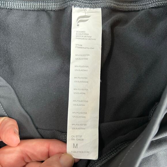 Fabletics On-The-Go Cold Weather Jogger Pant Size Medium Gray Pockets Athleisure - Picture 4 of 7